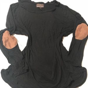 Long sleeve black top